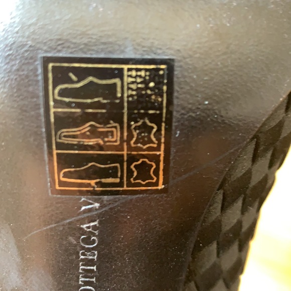 Bottega Veneta Intrecciato Pointy Toe Pumps, Eu 38 - Picture 7 of 7